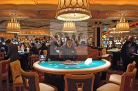 LAS_VEGAS__CEASARS_PALACE__CROUPIER